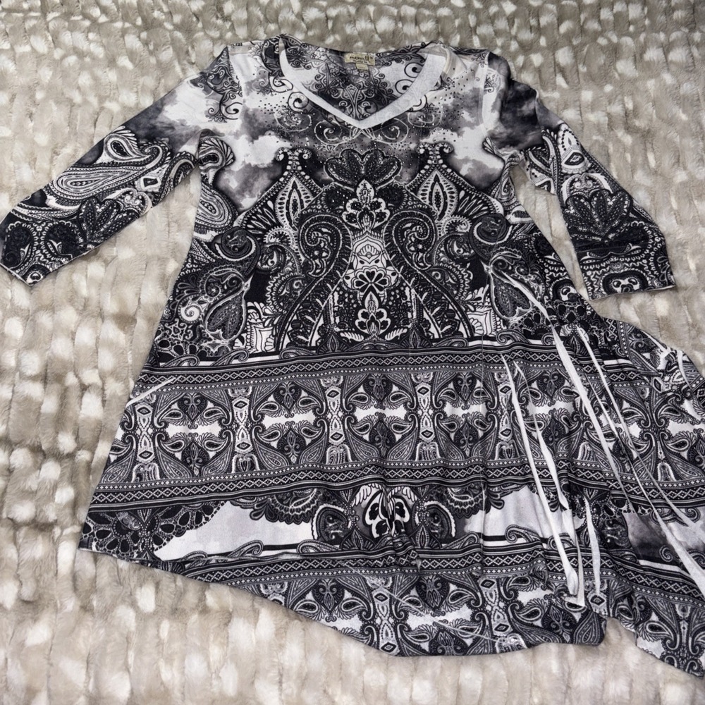 Live & Let Live One World Womens Silver Stud Detail Long Tunic Blouse Medium
